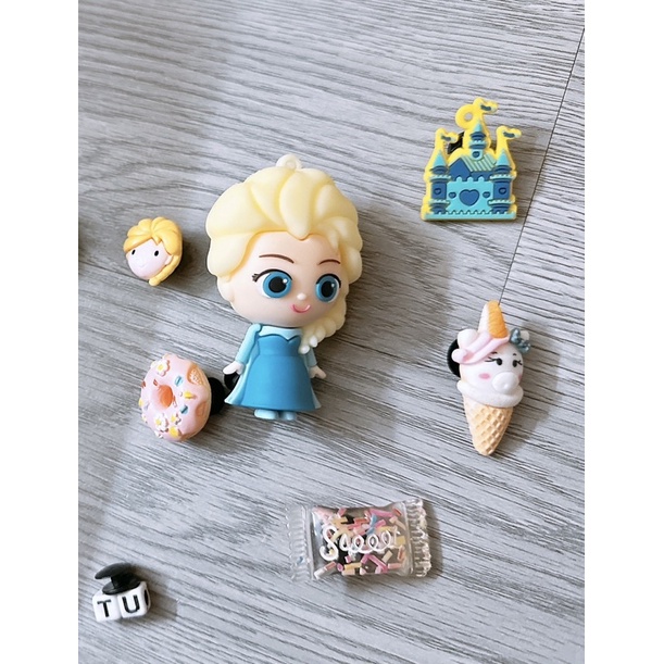 Set charm ,công chúa elsa,phi hành gia