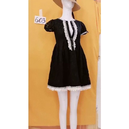 đầm ren tiểu thư size S/XS. S603