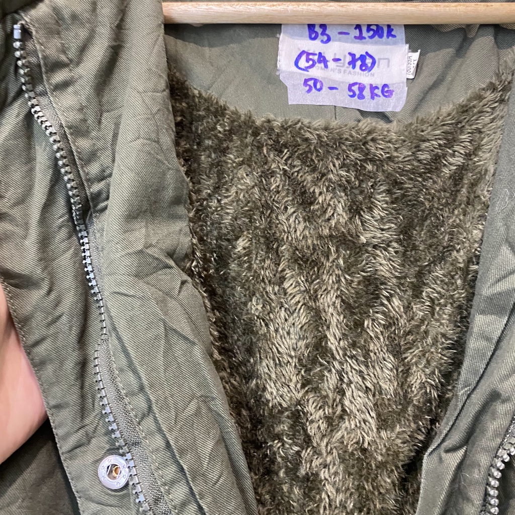 Áo khoác parka kaki dáng dài lót lông mũ lông rút dây chỉnh eo túi hộp hàng 2HAND size 50-58KG