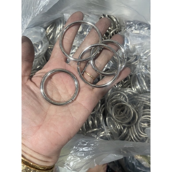 Khoen tròn inox từ 2,5 cm -6 cm giá 22k/ 10 cái
