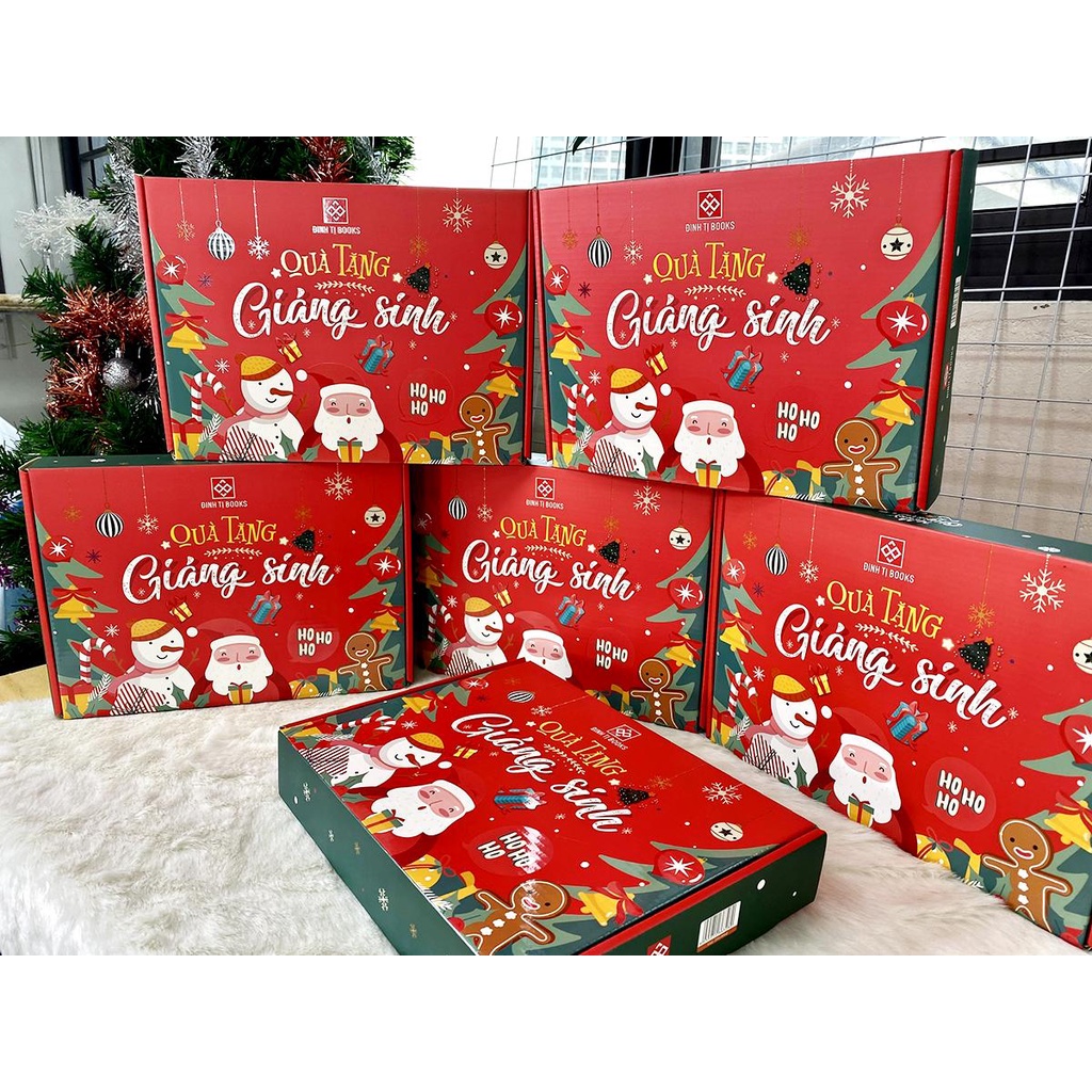 Sách - Hộp Quà Tặng Giáng Sinh 2022 Cho Bé Yêu