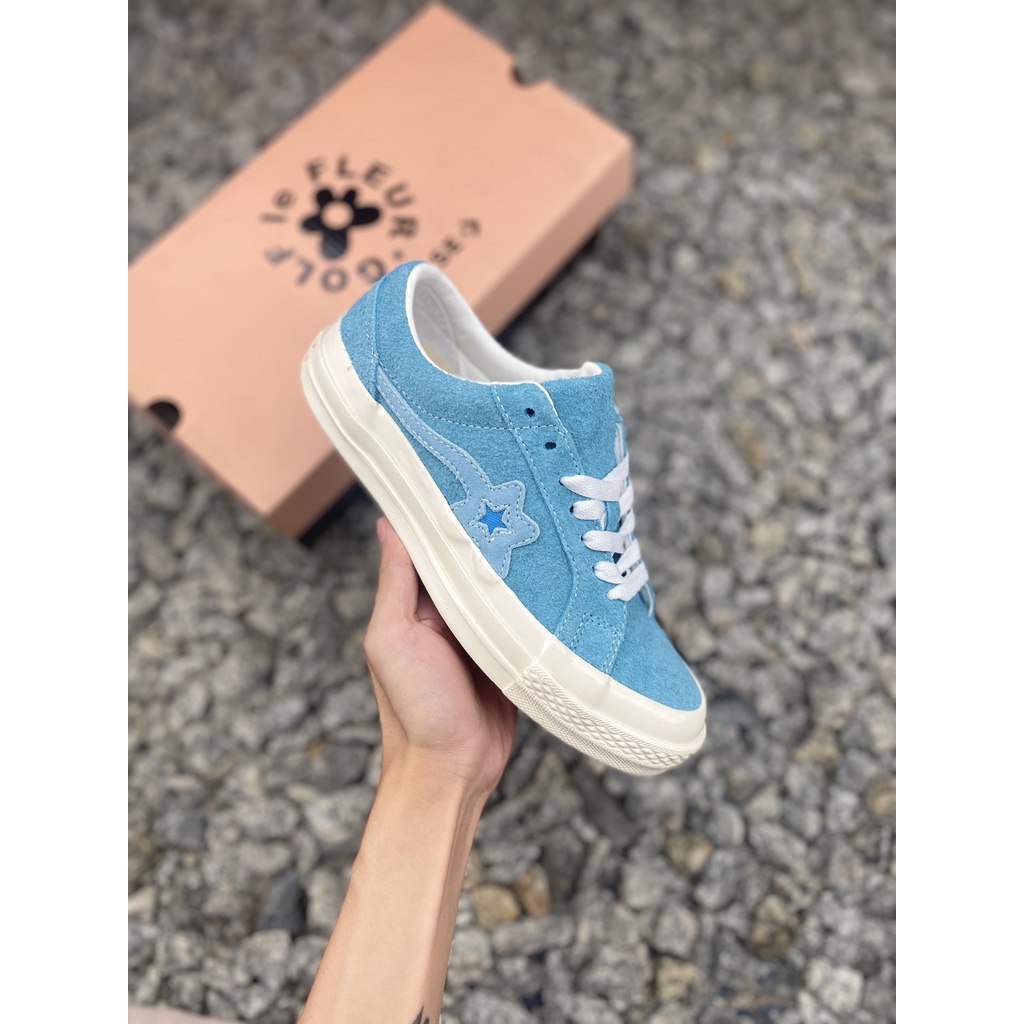 Giày Thể Thao Converse one star X Golf le Fleur TTC. Những ngôi sao và hoa được kết hợp để tạo nên tạo nên ánh sáng tầm ảnh, và màu cam tươi hơn được chọn lựa cho việ