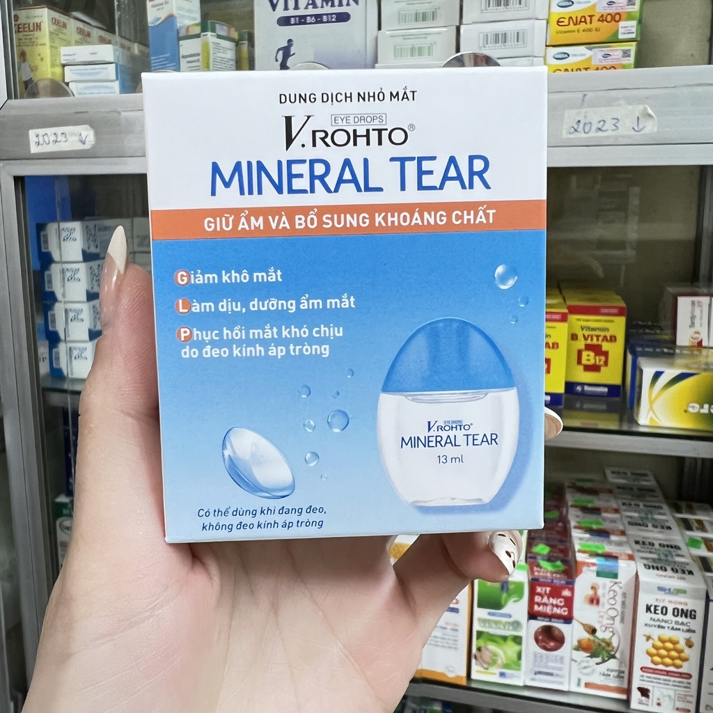 Dung dịch nhỏ mắt Vrohto Mineral Tear 13ml