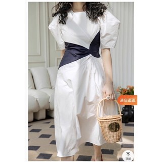 đầm dáng xoè phối màu eo koreastyle