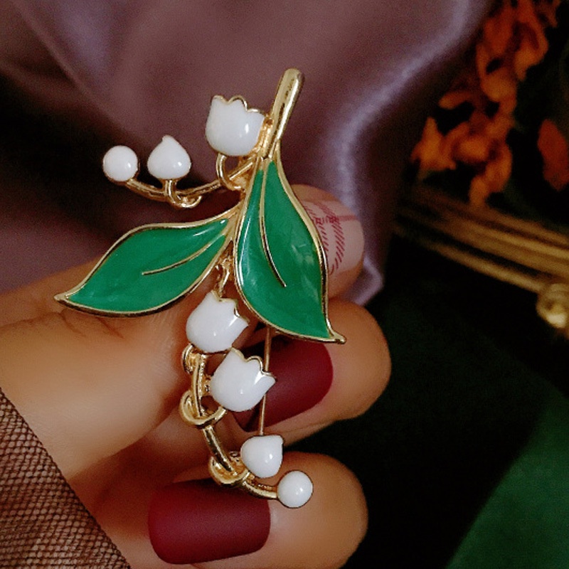 Ghim Cài Áo Hình Hoa Lily Mới