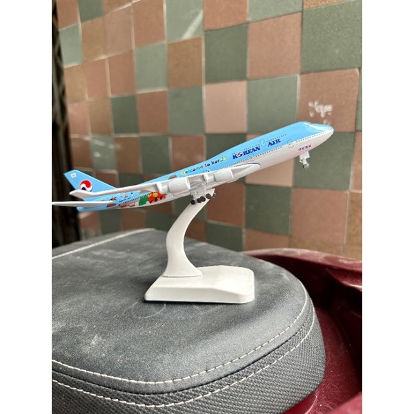 MÔ HÌNH MÁY BAY KOREAN 20CM