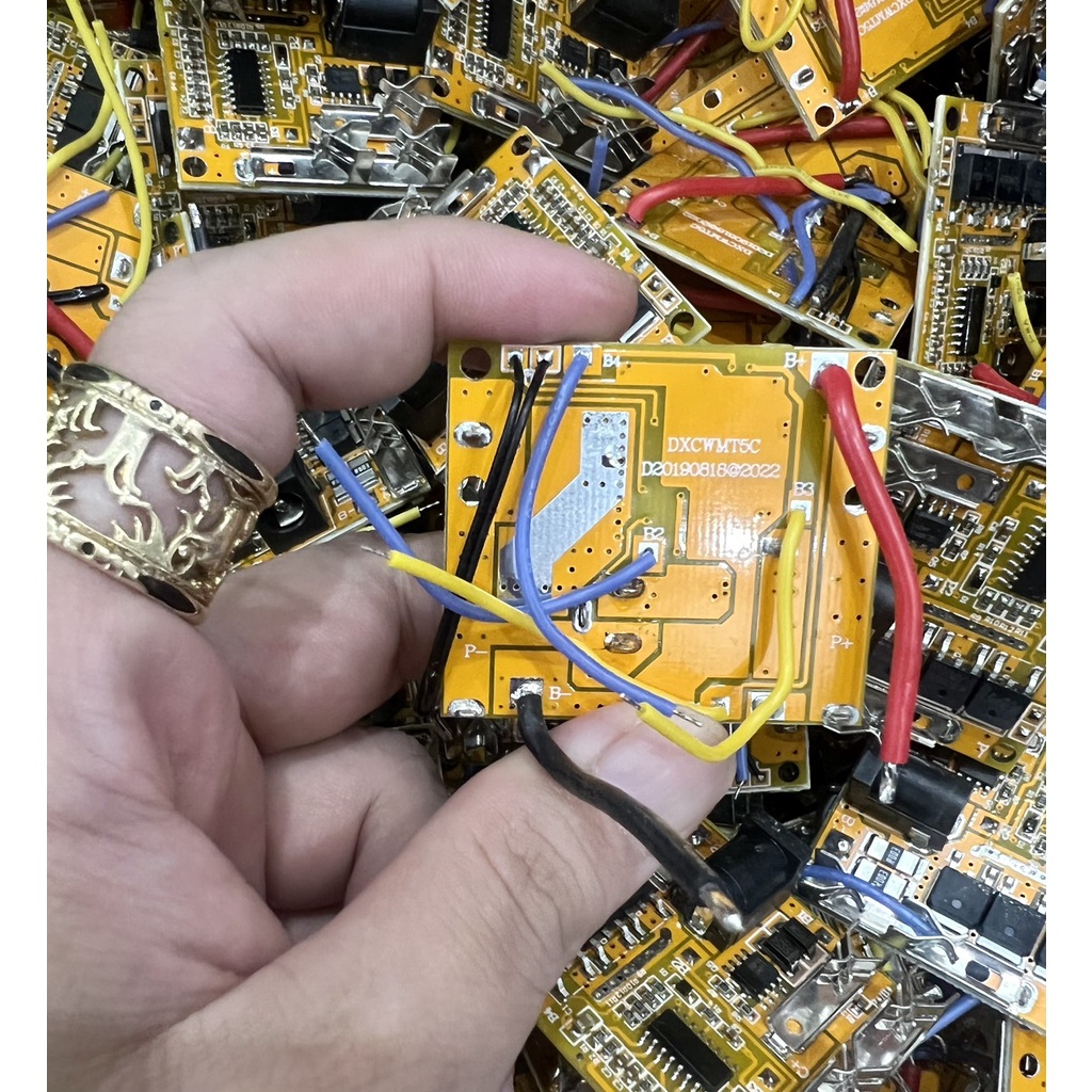 Mạch Makita 5S 18V 65A  sạc và bảo vệ pin Li-ion. Chạy máy 3 chân, ko cần hàn diod.