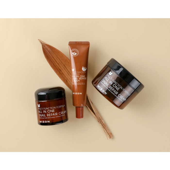 Kem dưỡng dạng lỏng MIZON All In One Snail Repair Cream phục hồi da