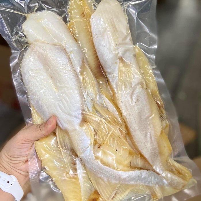 Ức cá dứa khô ngon chính hiệu Thiên và Tú ,đặc sản ngon nhiều dinh dưỡng nhờ hàm lượng Omega 3 có trong vây cá