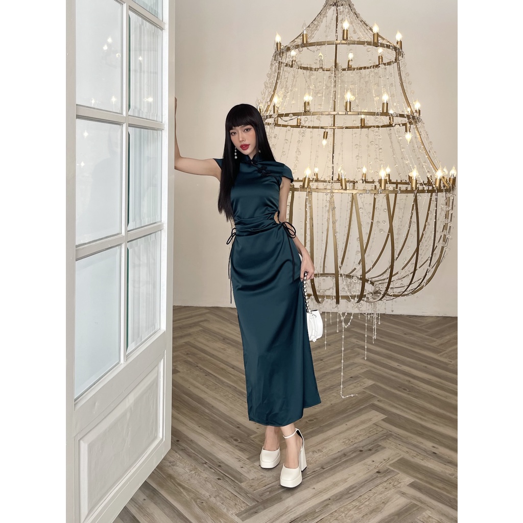 Sườn Xám Ngắn Tay Cut Eo Dây Rút LSEOUL V22121466 Chất Lụa Ngọt Ngào Nữ Tính