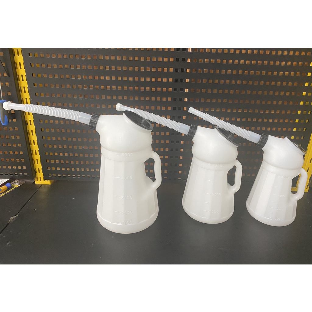 Bình đựng châm dầu nhớt 200ml, 400ml 2L, 3L, 5L Japan