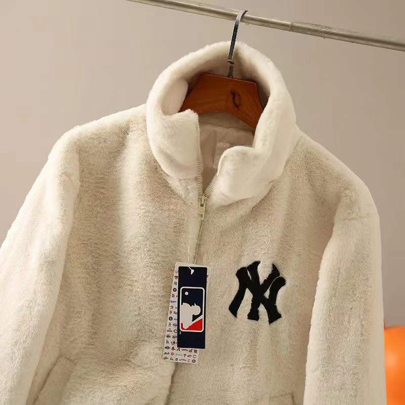 Áo Khoác Lông Thỏ MLB Logo Lưng Cao Cấp TQXK by Hallovnxk