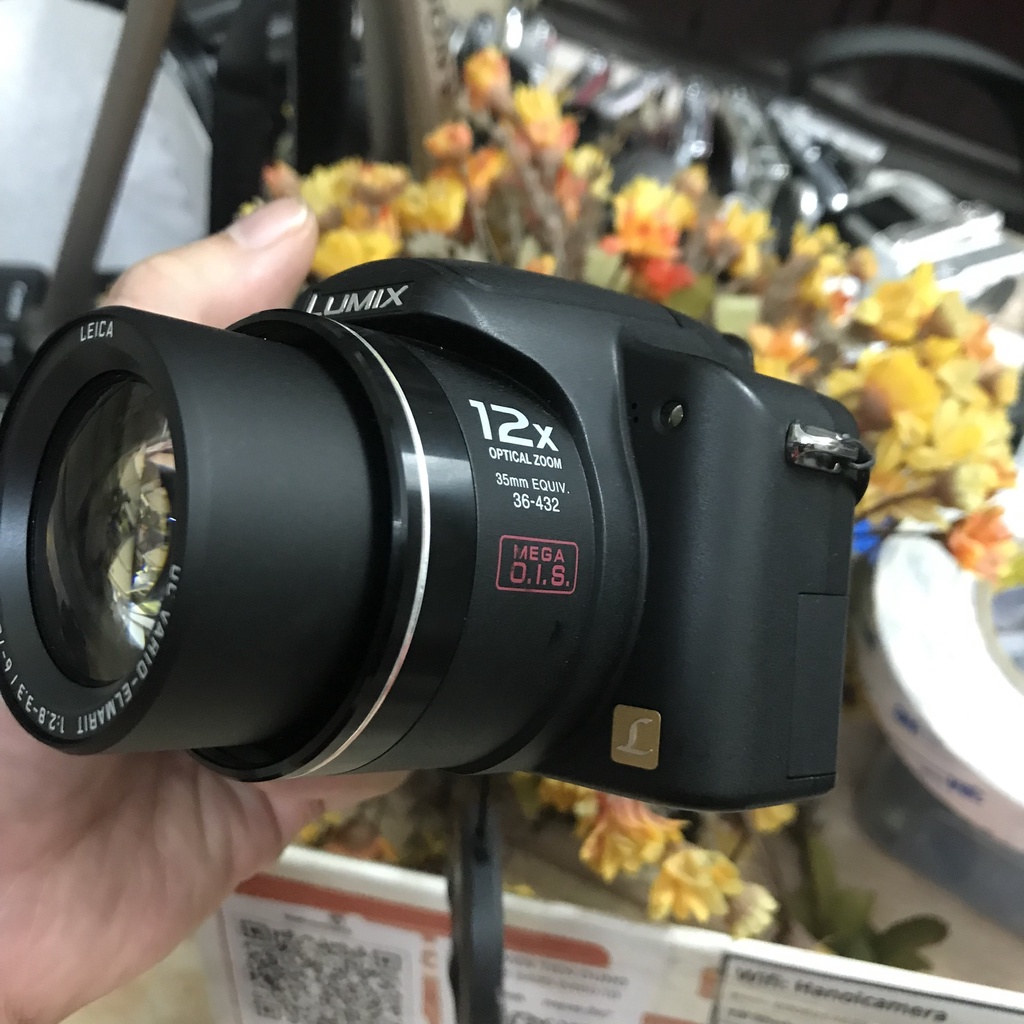Máy ảnh Panasonic Lumix FZ8