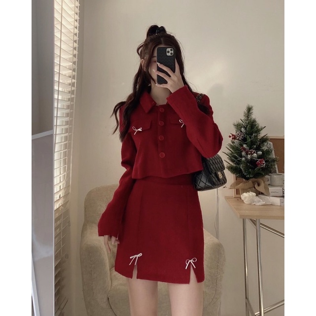 SET DẠ TWEED ÁO KHOÁC DÁNG CROPTOP MIX CHÂN VÂY XẺ TÀ ĐÍNH NƠ KÈM MŨ NỒI SDTAKC