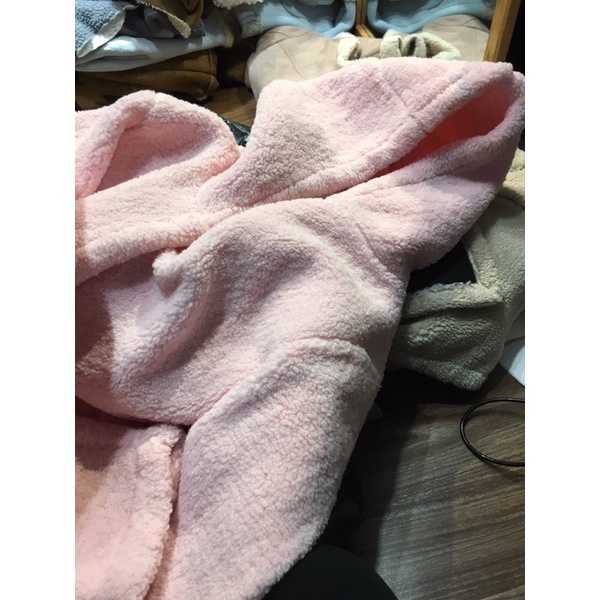 Áo phao, lông cừu  ảnh minh hoạ