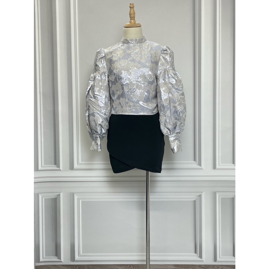 Áo croptop tay bồng WAREHOUSE hàng hiệu chính hãng thời trang nữ A822 màu bạc size 6 secondhand thanh lý ký gửi