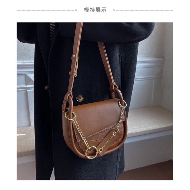 Túi đeo chéo nữ lắp vát mác xích phong cách hàn quốc