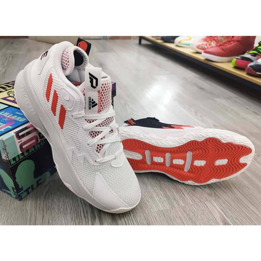 Giày bóng rổ chính hãng Adidas Dame 8