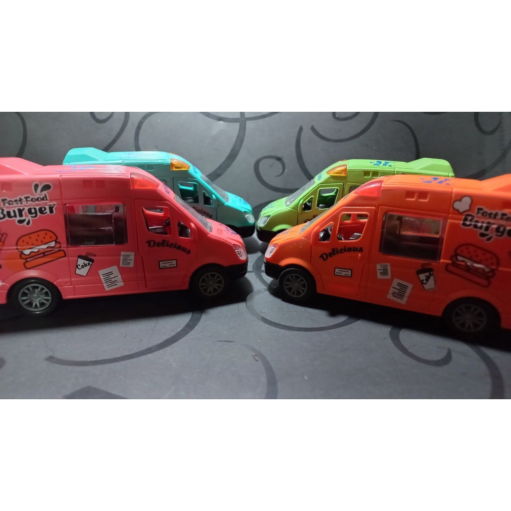 Đồ Chơi Vận Động Giáo Dục Mini City, Mô Hình Xe Giao Hàng Hamberger Có Thể Mở Cửa Size 12cm 02181