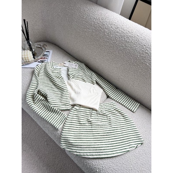 Sét 3 món áo tay dài chân váy ngắn Cocobebe