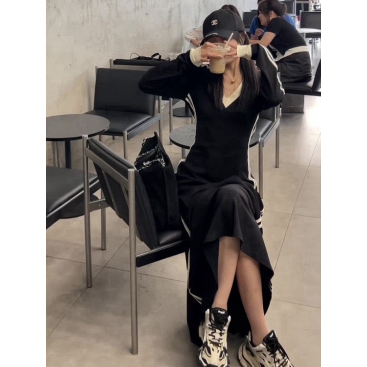 Đầm Tay Dài Cổ Chữ V Màu Sắc Tương Phản Thời Trang Mùa Thu Cho Nữ