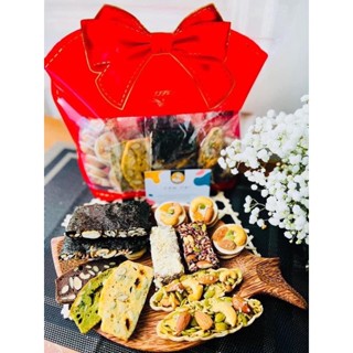 Set quà bánh hạt dinh dưỡng healthy “Ngon-bổ-rẻ-sang trọng”