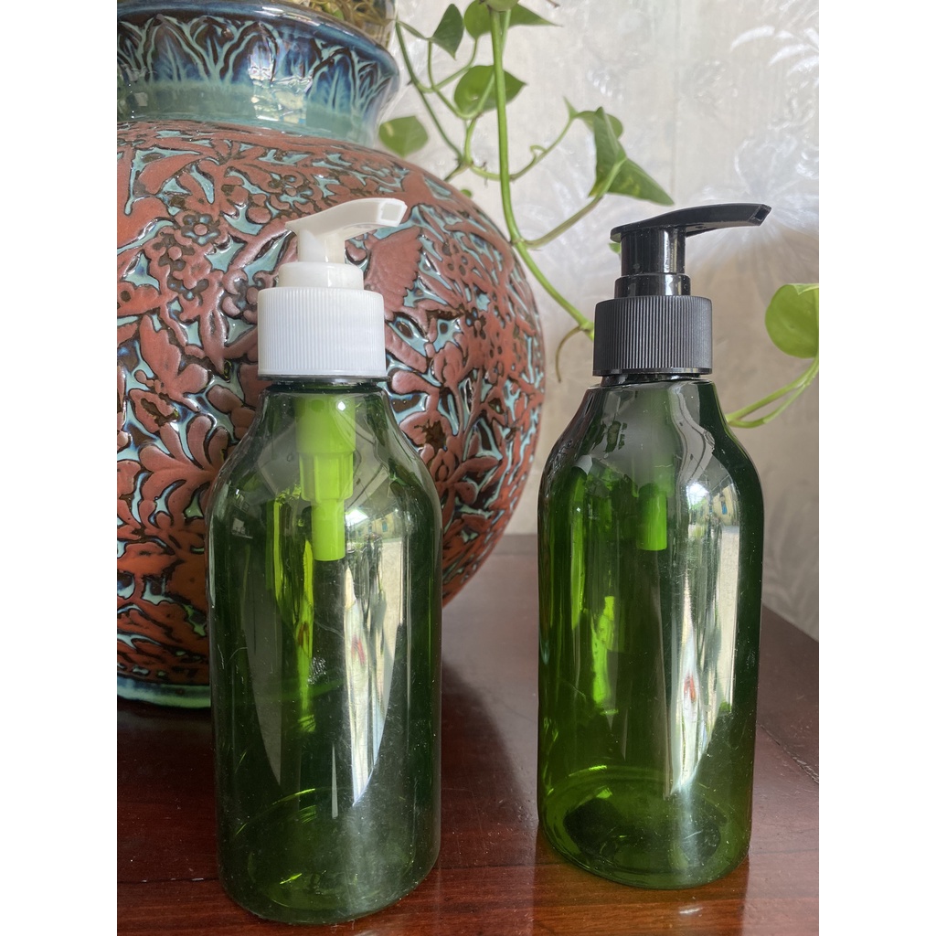 Chai nhựa Pet Xanh Lục 300ml vòi nhấn