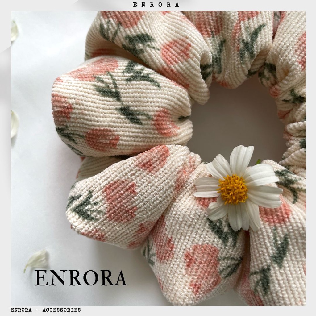 Scrunchies Cột Tóc Vải Nhung tăm màu Be Hoa Tulip ENRORA 100% Handmade]