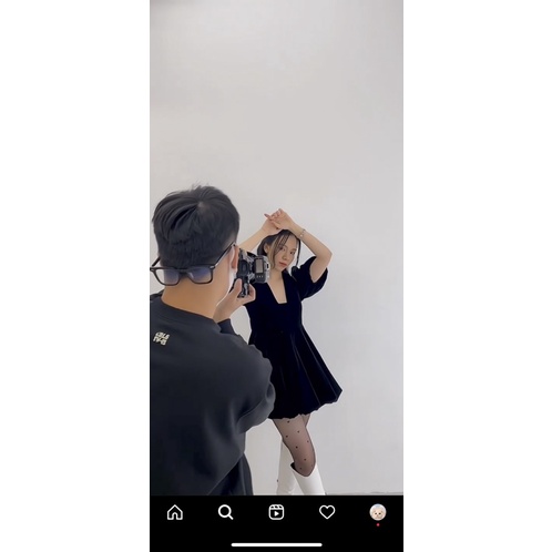 Váy babydoll nhung đen Charmante Studio