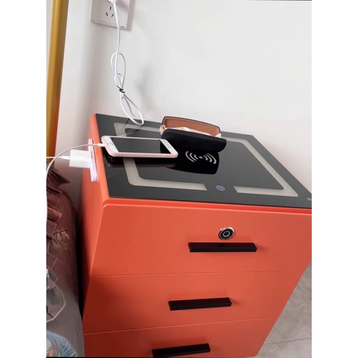Tủ Đầu Giường Thông Minh 3 Ngăn Kèm Đèn Led 3 Chế Độ, Sạc Không Dây, Mặt Kính Cảm Ứng Kích Thước 49-39-52cm (6 Màu Sắc)