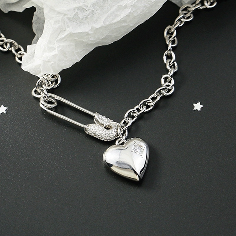 Vòng cổ Mặt Trái Tim Đính Đá Sang Trọng Cho Nữ