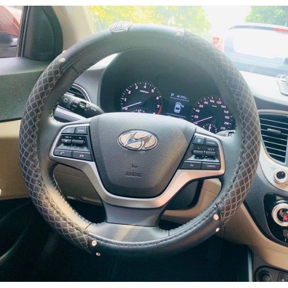 Miếng Dán Trang Trí Logo Vô Lăng Xe Ô Tô Đính Đá Kim Cương Nhân Tạo Nổi Bật, Sang Trọng