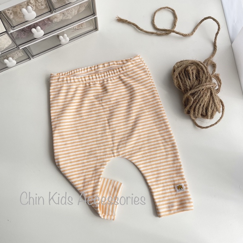 Quần leging đũng tròn chất liệu cotton rip co giãn tốt cho bé