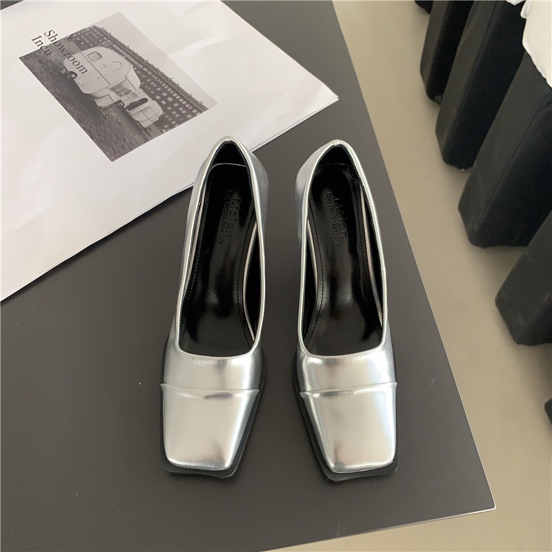 Trang Phục Hàn Quốc Cho Nhân Viên Shopkeeper!Giày Cao Gót Mũi Vuông Miệng Nông Màu Vàng Kim Phong Cách Pháp Dễ Phối Đồ Thời Trang Cho Nữ