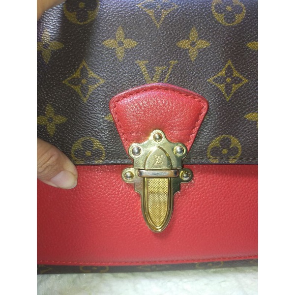 Túi xách si hiệu Louis Vuitton