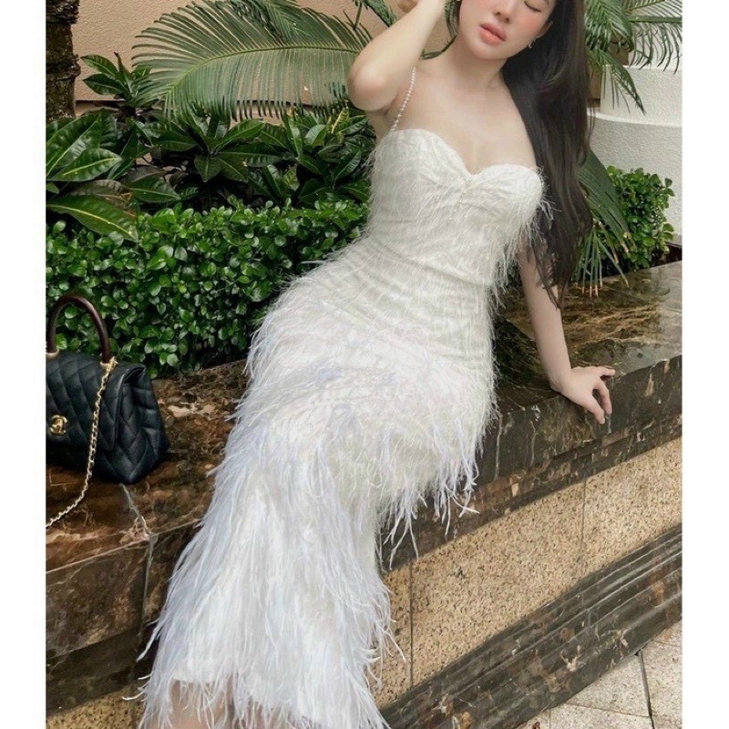 Đầm boby lông vũ kết cườm dây vai sexy sang chảnh
