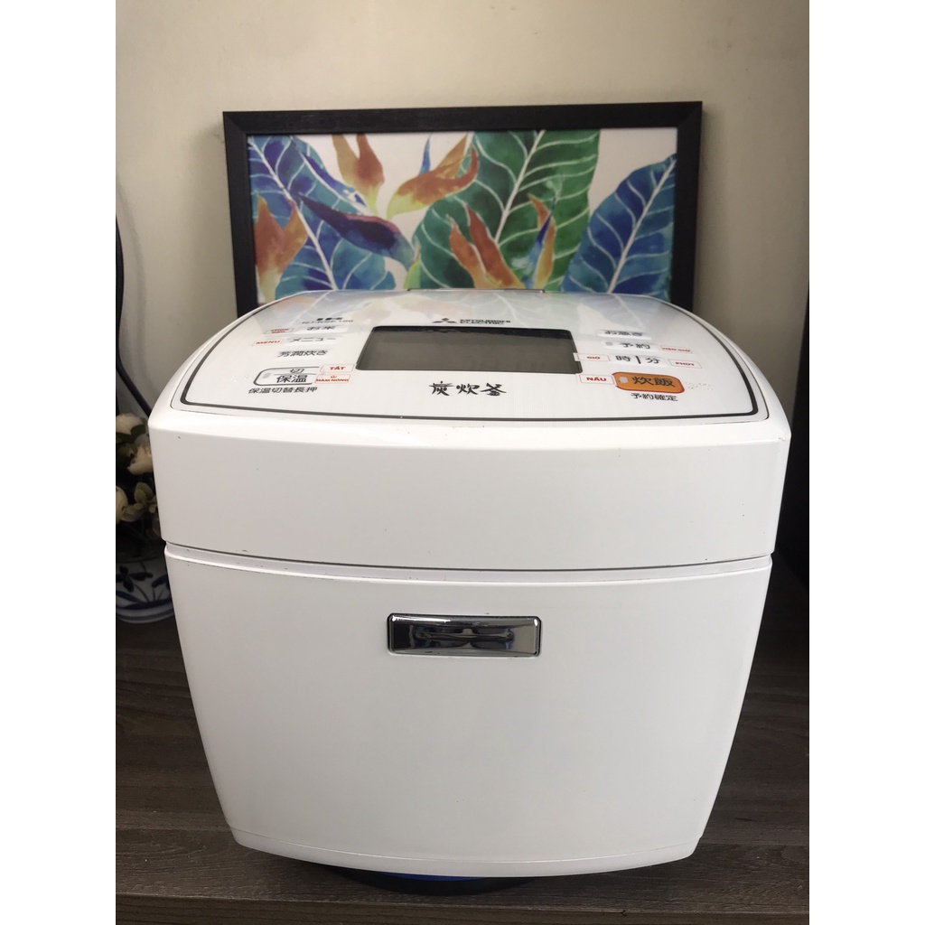 NỒI CƠM cao tần Nhật Mitsubishi 1.8l NJ-KSE186 trắng bắt mắt - ngoại hình mới trên 90%
