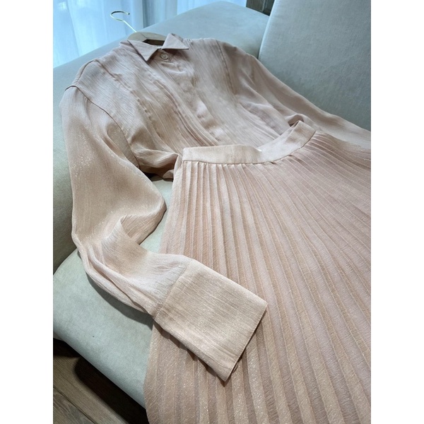 Set áo + chân váy dập ly