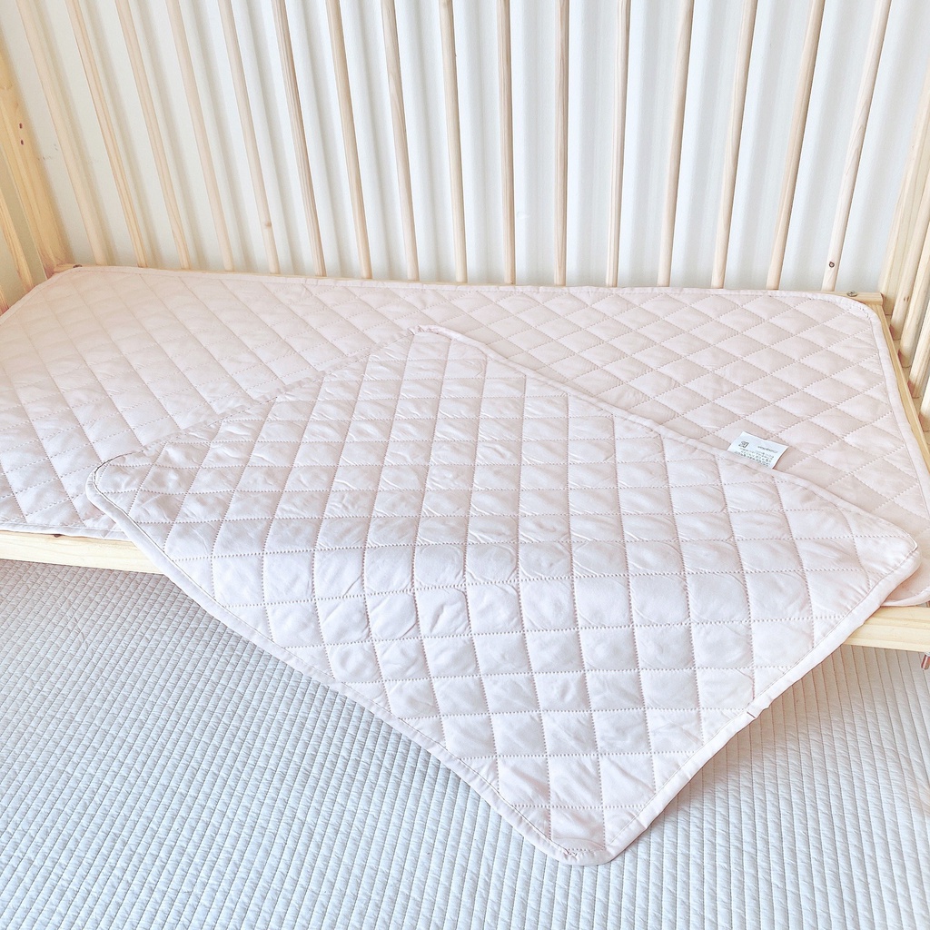 Tấm Lót Chống Thấm Cho Bé Monona Hình Quả Trám Kích Thước 50x70cm Và 60x120cm Chất Cotton Chần Bông Cao Cấp