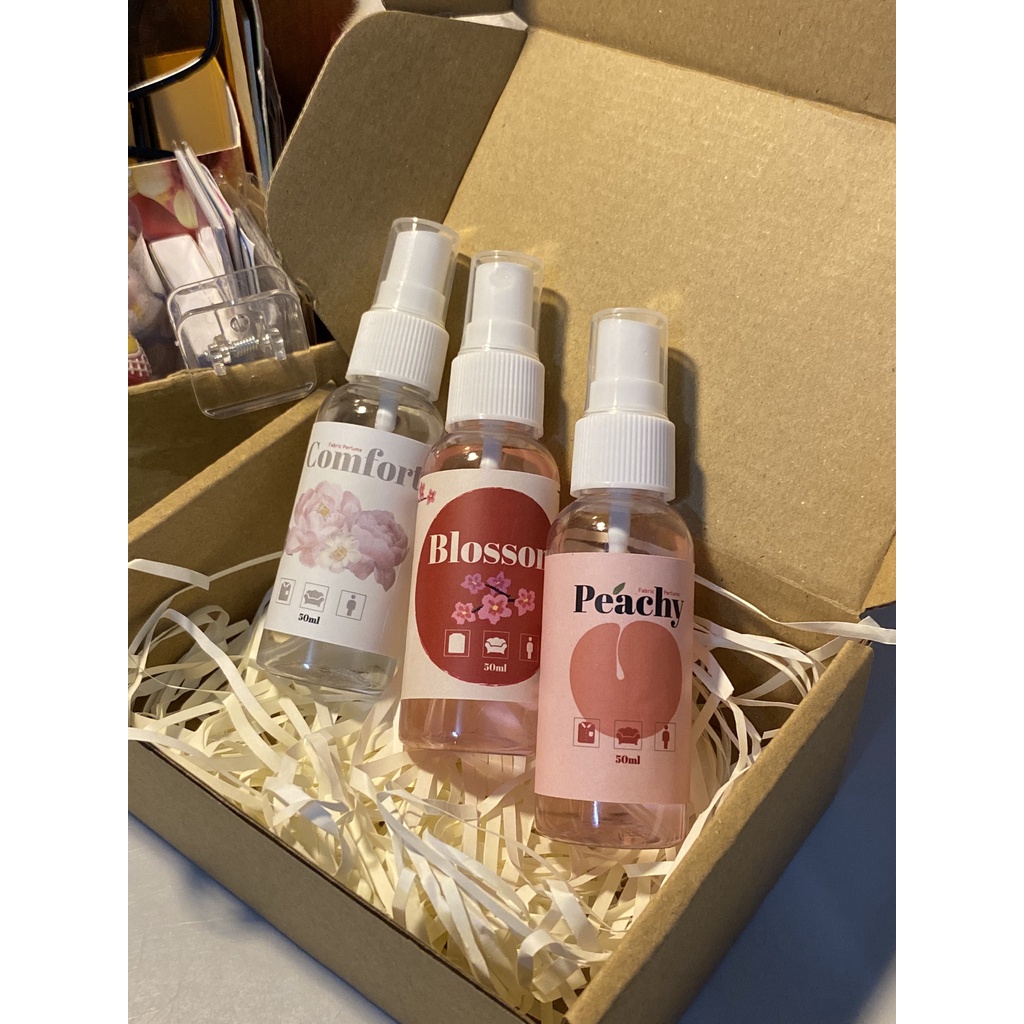 Xịt Thơm Quần Áo Hương Nước Hoa, Xịt Khô Lưu Hương Lâu Fabric Perfume 50ml | BigBuy360 - bigbuy360.vn