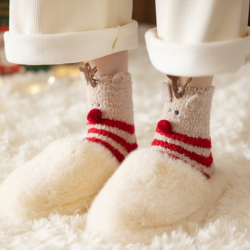Vớ Nhung Dày Giữ Ấm Họa Tiết Giáng Sinh Dễ Thương Cho Nữ