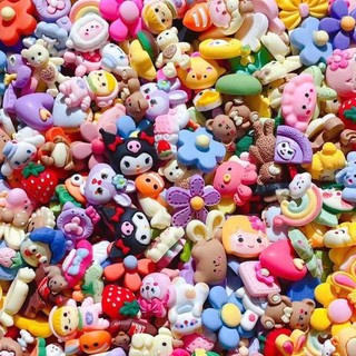 Charm Nhiều Chủ Đề Ngẫu Nhiên