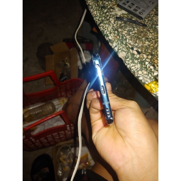 Khung sường LG G8