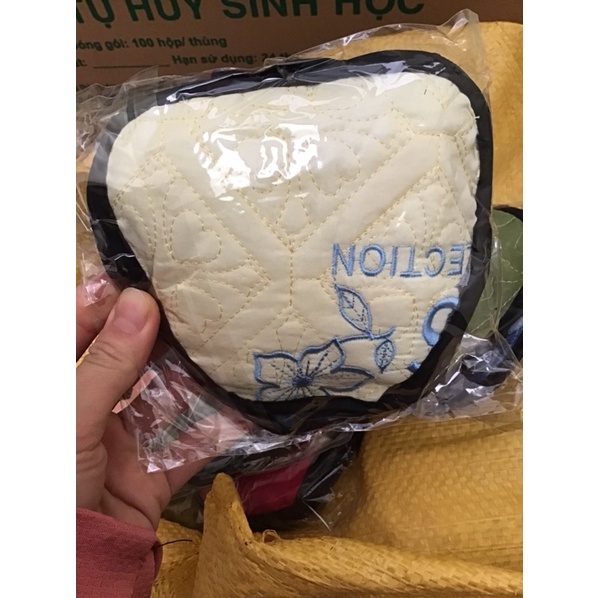 1 Cặp Lót tay bắc bếp , lót tai nồi vải hình trái tim chống nóng