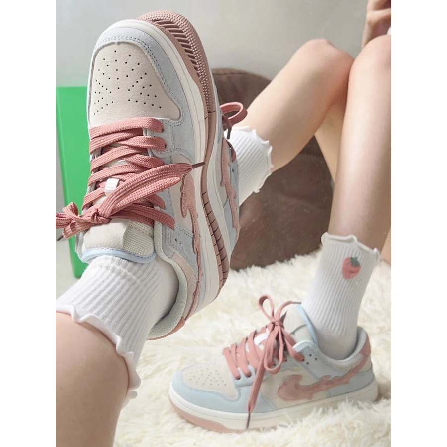 Giày Thể Thao Nữ Màu Trắng Phong Cách Hàn Quốc Năng Động