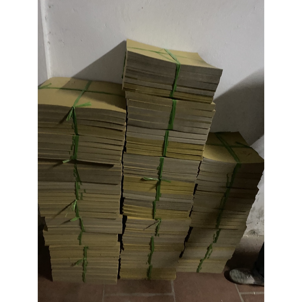 Giấy lót phân chim vuông loại 2kg