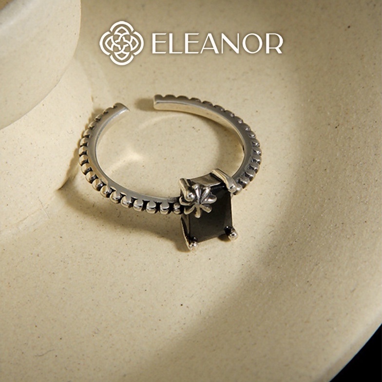 Nhẫn nữ hở bạc 925 Eleanor Accessories hình chữ nhật phối bông hoa đính đá màu đen sang trọng phụ kiện trang sức 5080