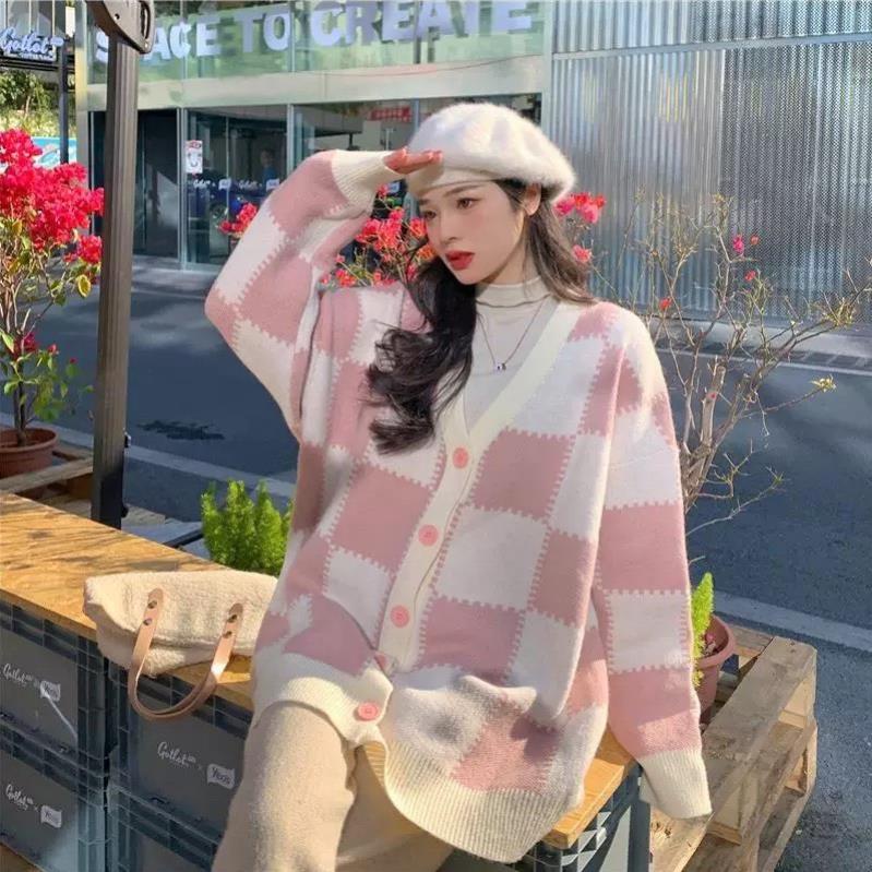 Áo khoác cardigan nữ họa tiết ô vuông màu hồng trắng, Cardigan len form rộng dày dặn mặc mùa đông