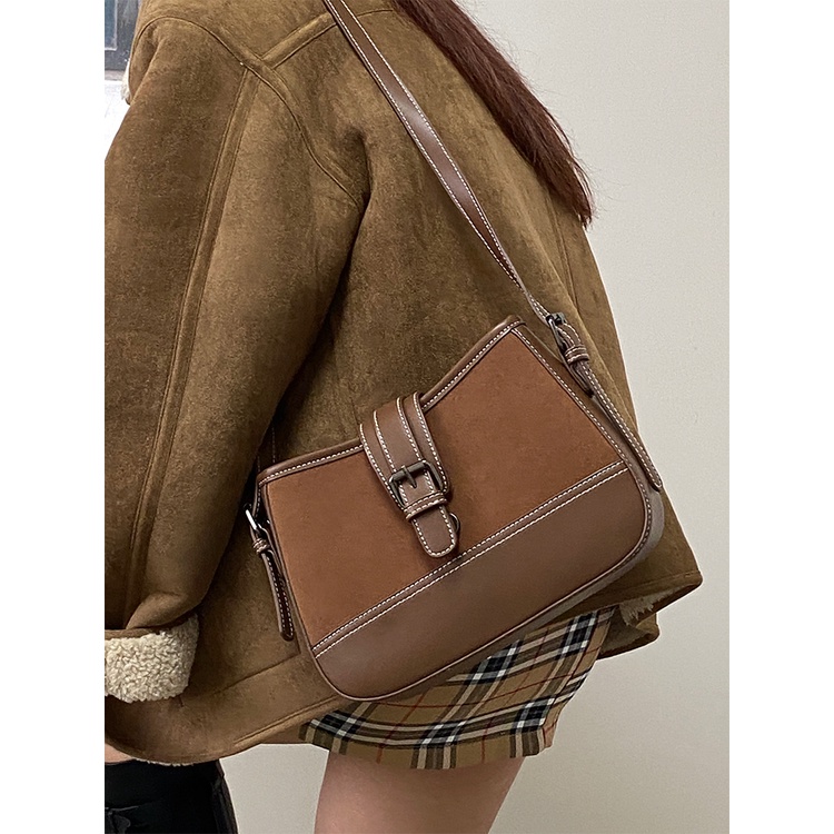 Niche Túi Xách Đeo Vai Một Bên Vai Màu Cà Phê Phong Cách Mới Dễ Phối Đồ Cho Nữ