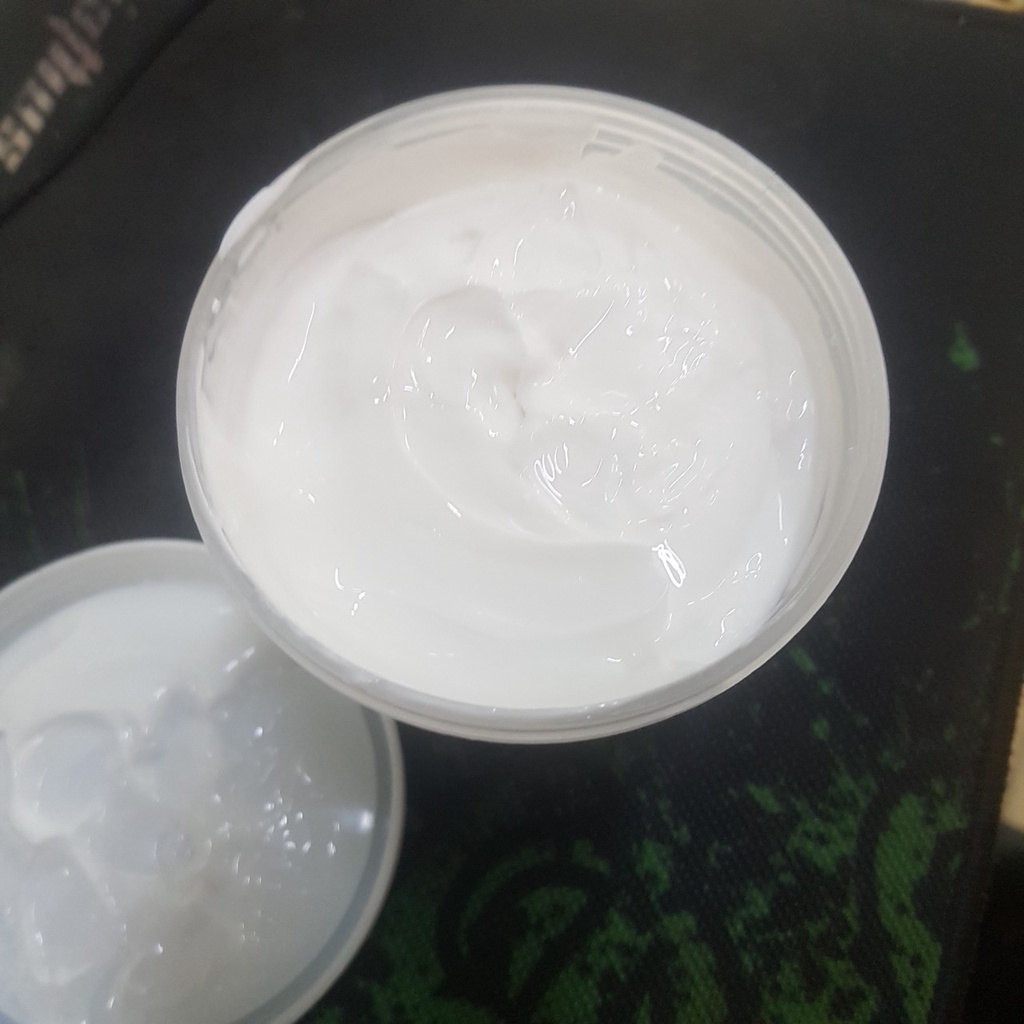 Kem dưỡng trắng body lúa mạch Scentio Wheat Body Cream Thái Lan